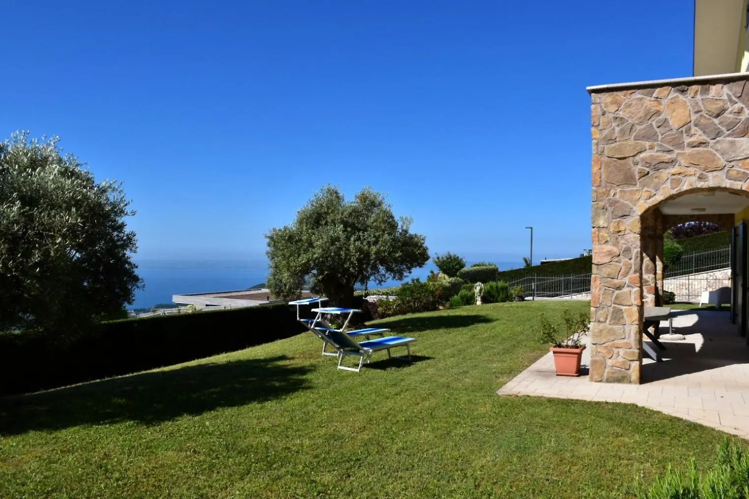 Villa Miravista San Zeno di Montagna