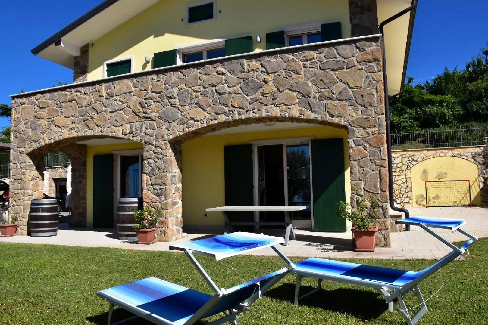 Villa Miravista San Zeno di Montagna Italy